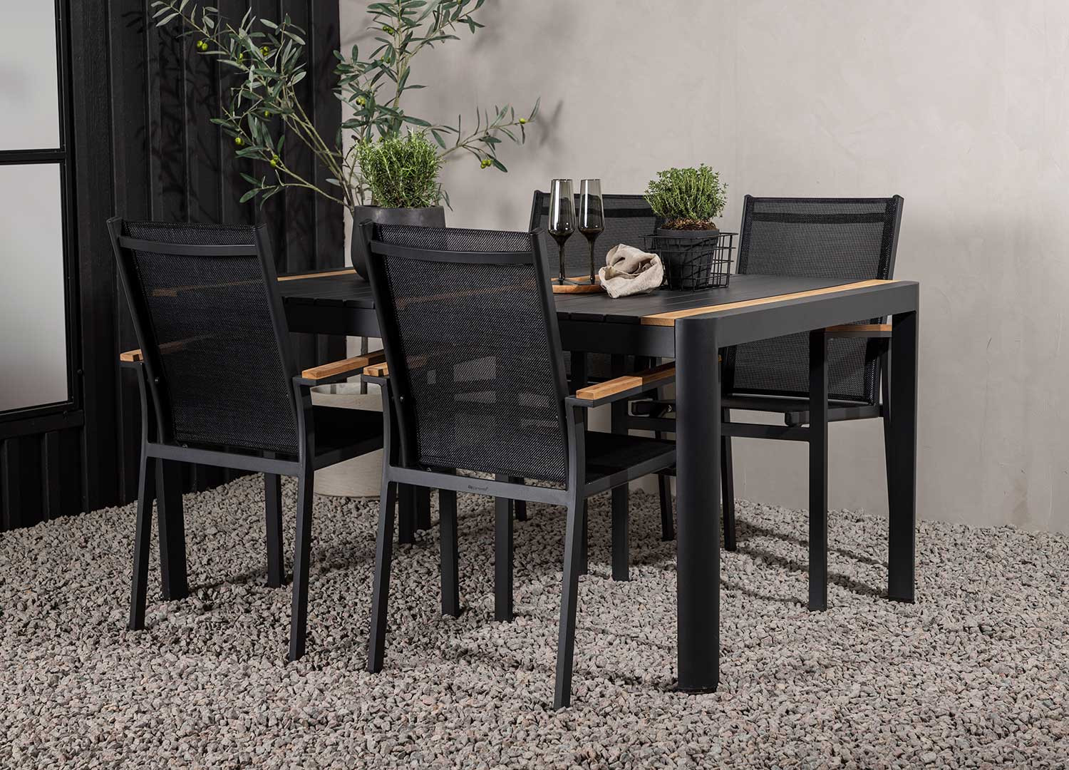 Table de jardin 150 cm teck et aluminium noir