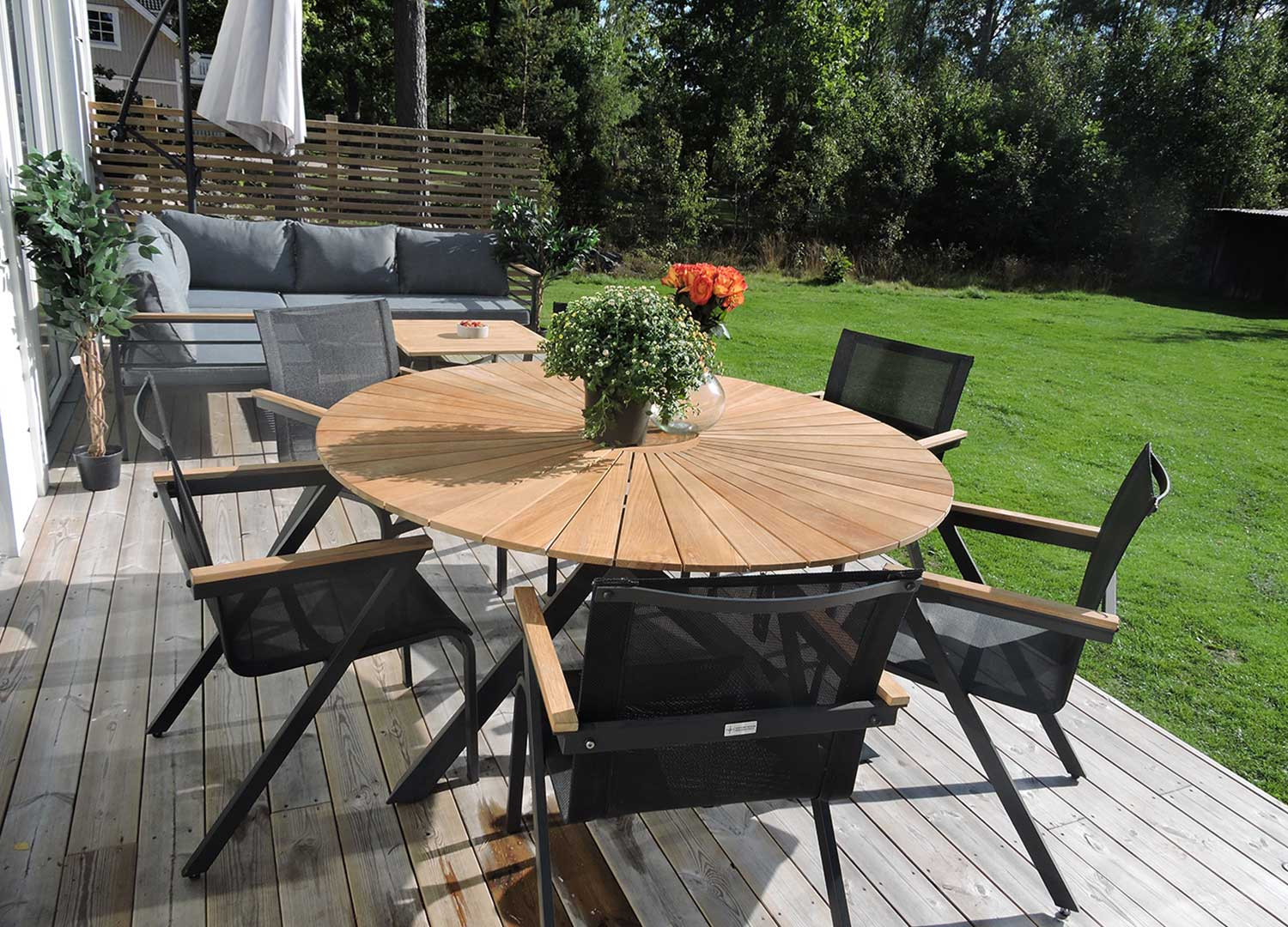 Table de jardin ronde 140 cm bois de teck et aluminium noir