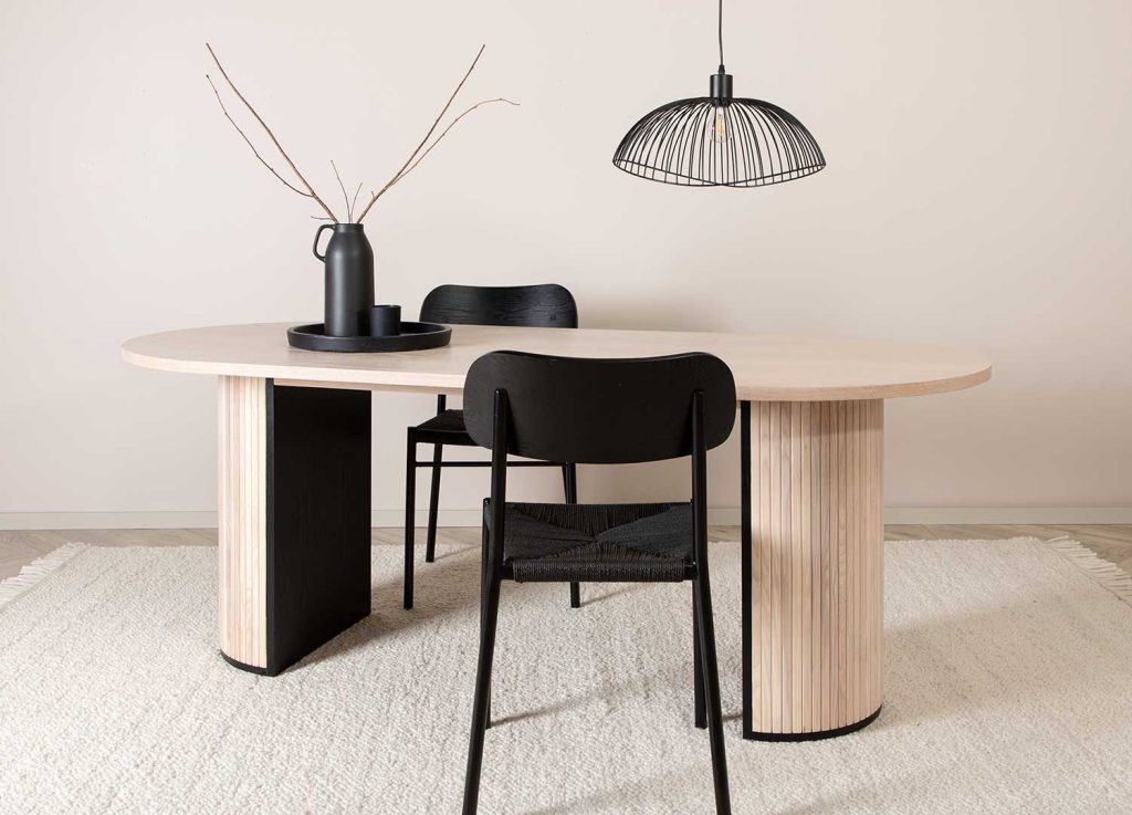Table de repas ovale chêne blanchi et noir 2m