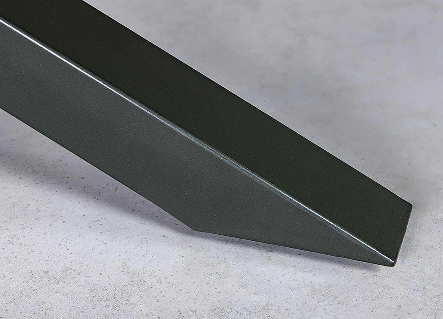 Table de salle à manger 2m bois de manguier gris et métal noir