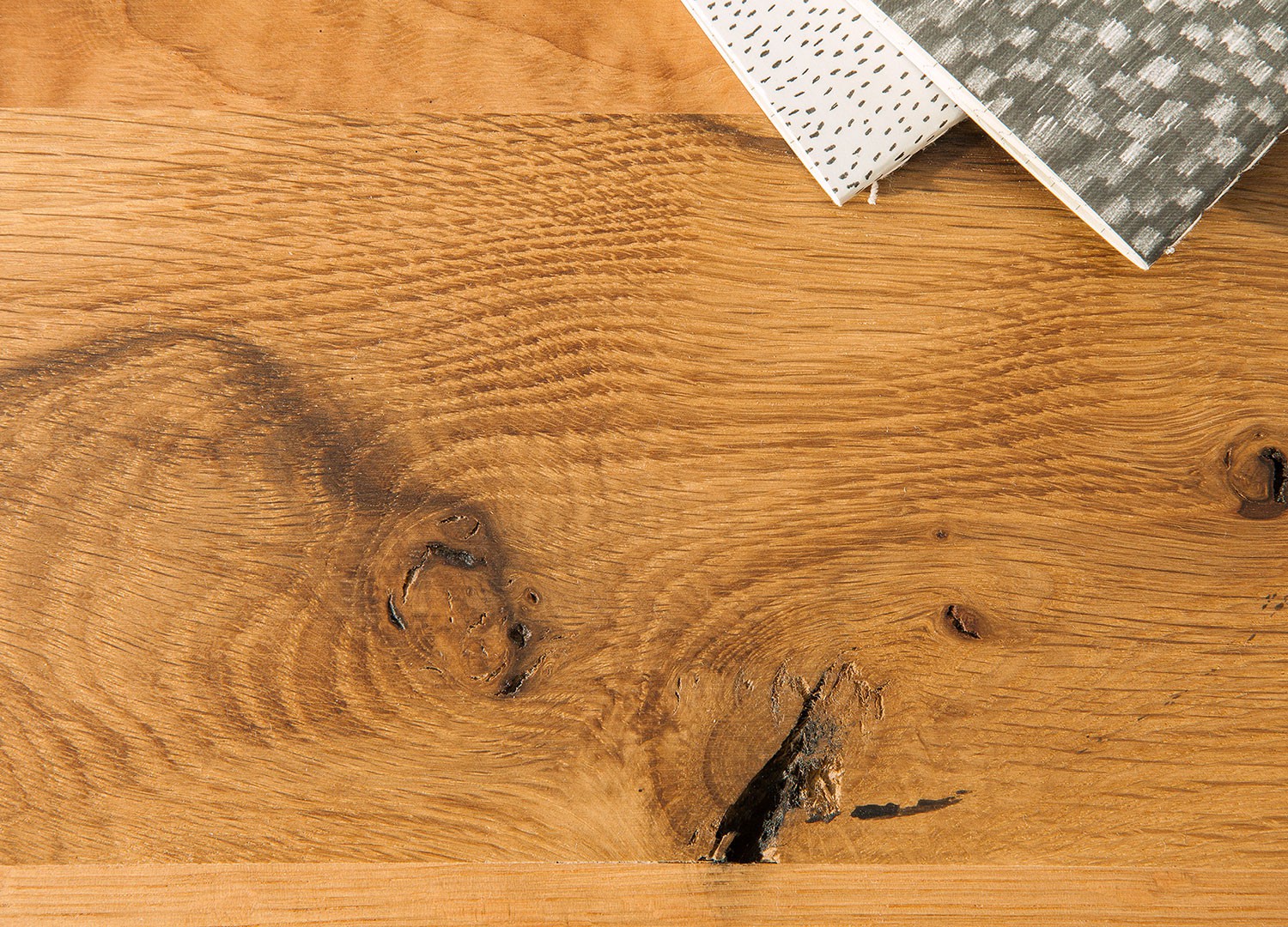 Table de salle à manger 2m bois massif et métal