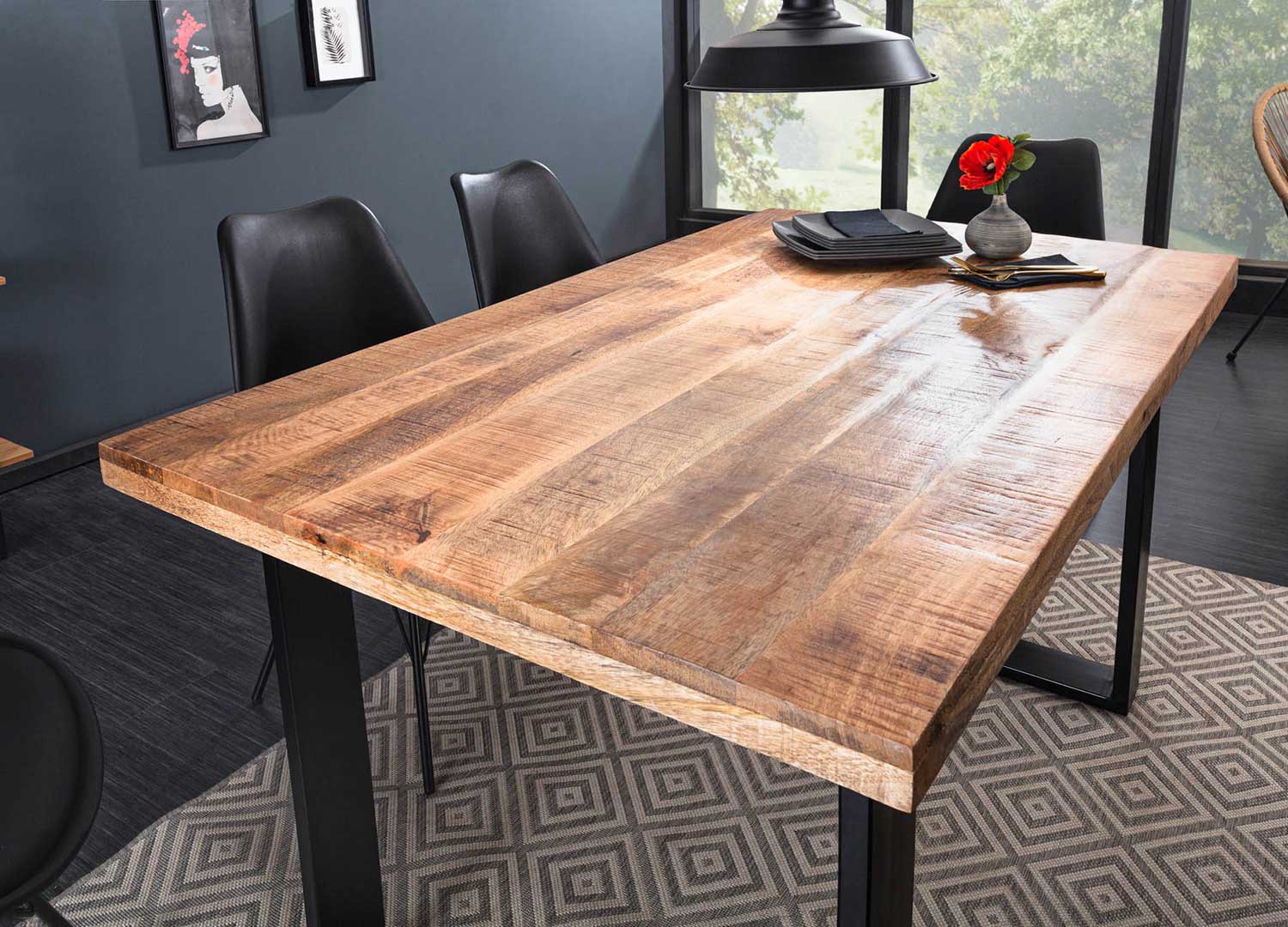 Table de salle à manger bois de manguier et pieds métal