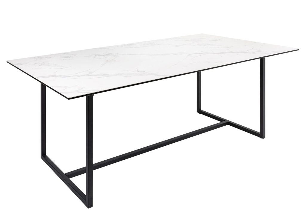 Table de salle à manger céramique blanc aspect marbre et piétement métal