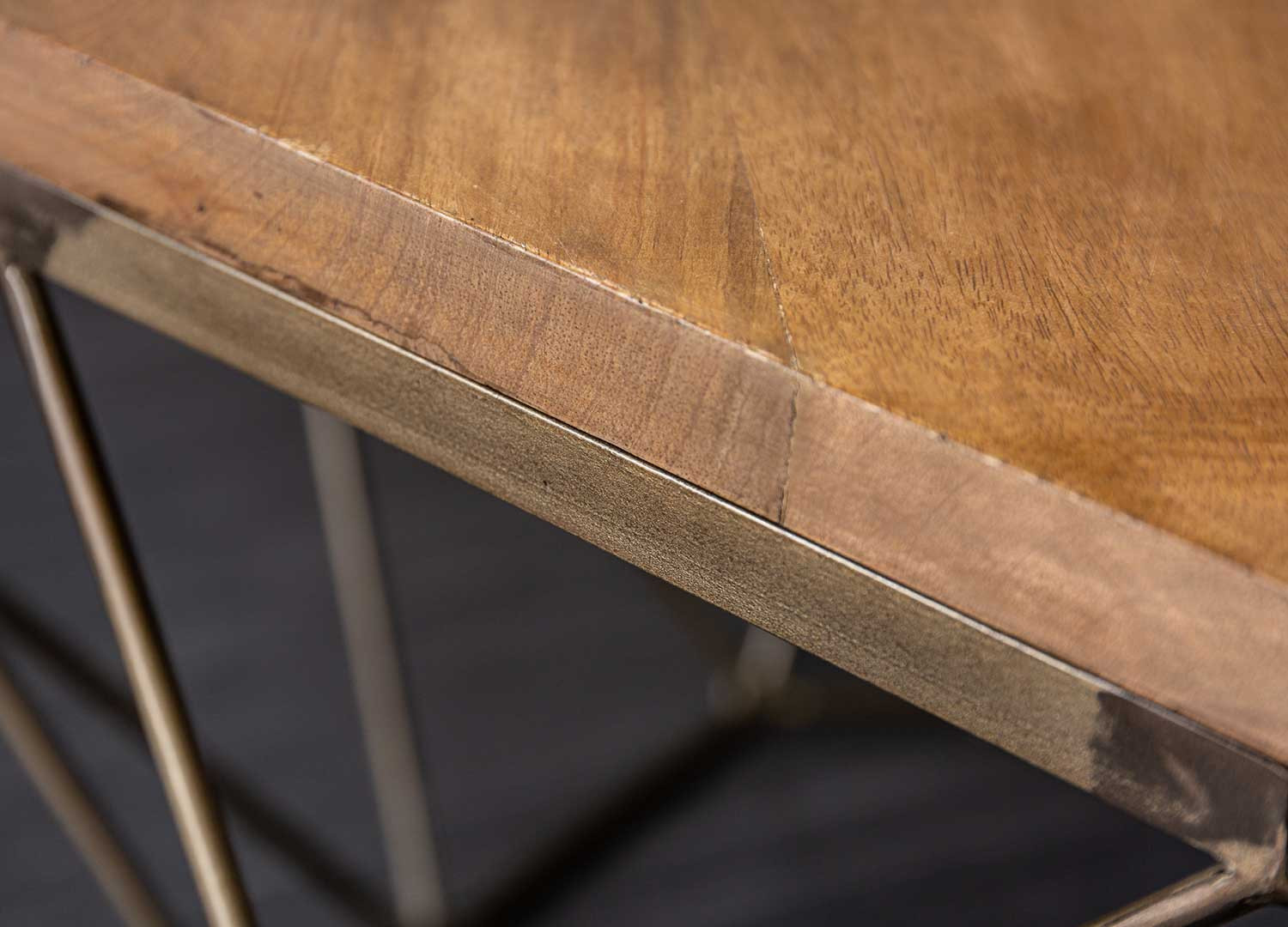 Table de salon en bois massif et laiton
