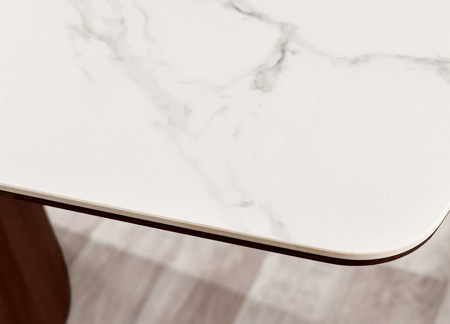 Table ovale céramique blanc et pied central noyer Calista