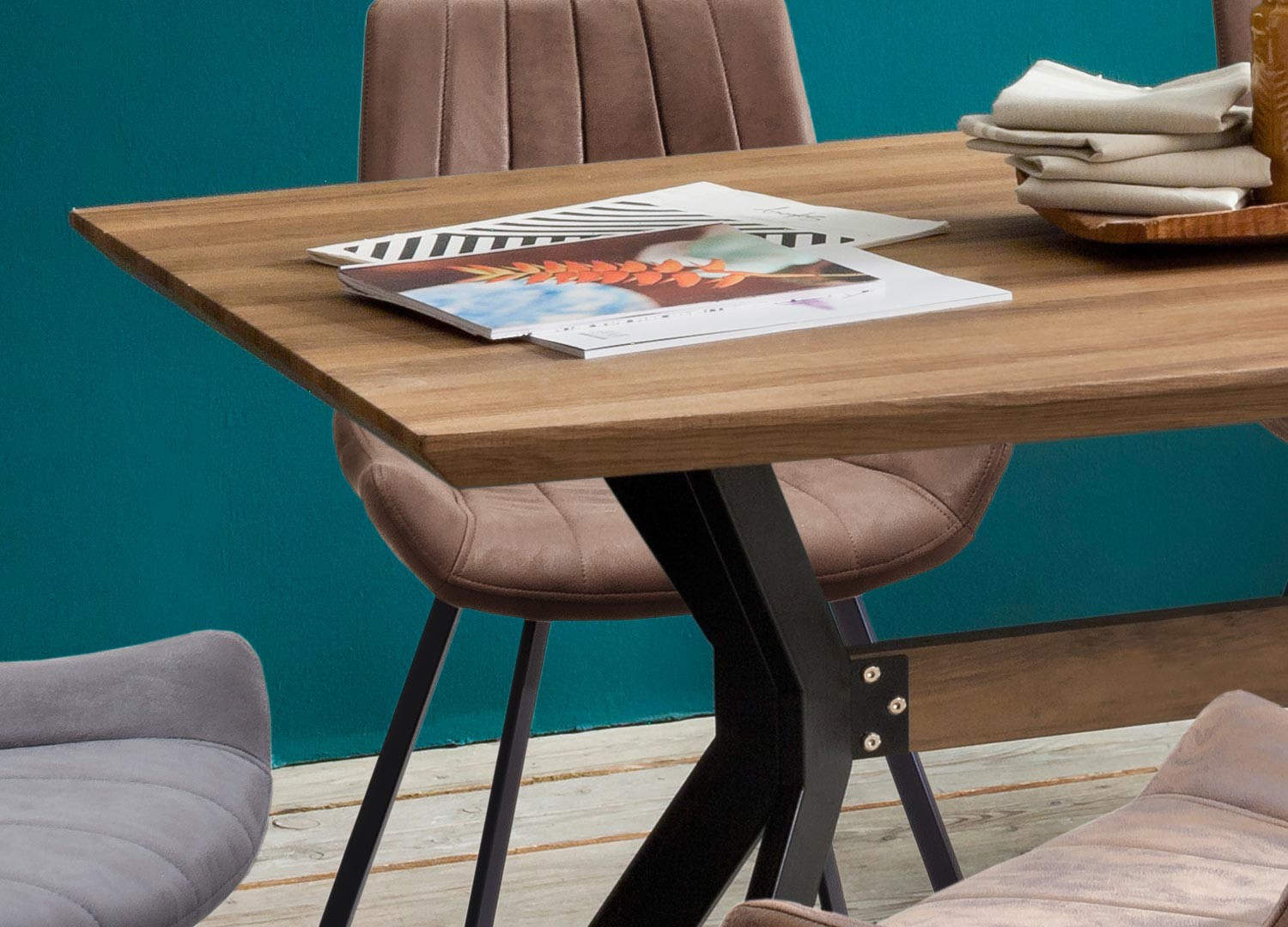 Table repas chêne sauvage plateau forme bateau