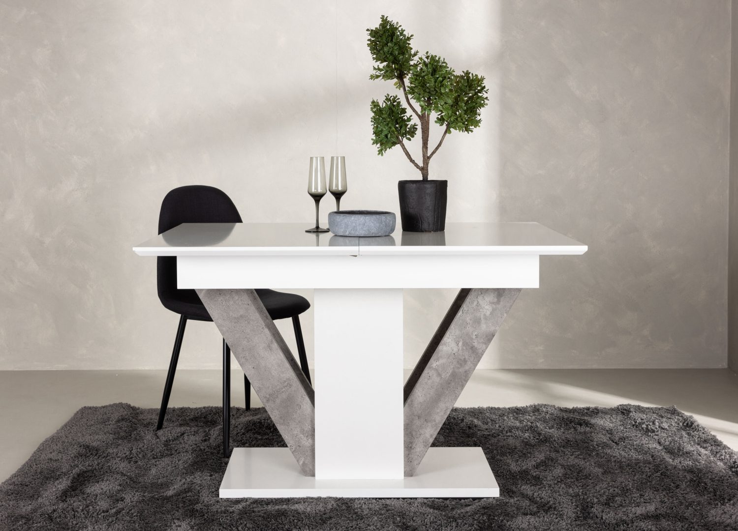 Table à manger rectangulaire Disa blanc mise en scène dans une salle à manger