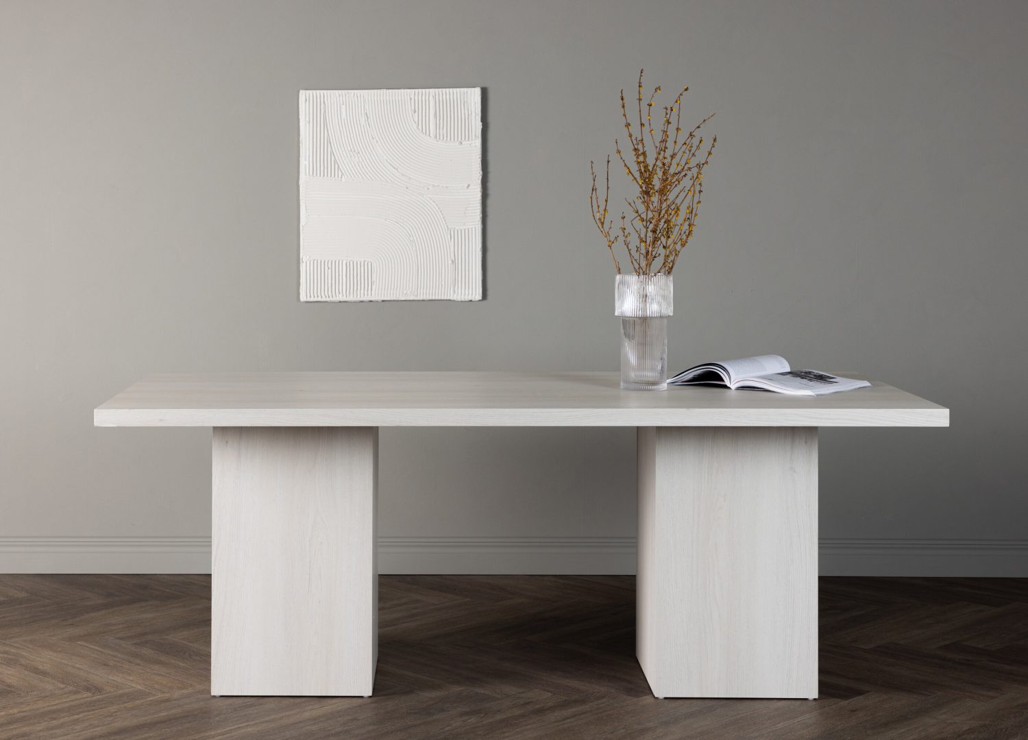 Table à manger rectangulaire Olga blanc mise en scène dans une salle à manger