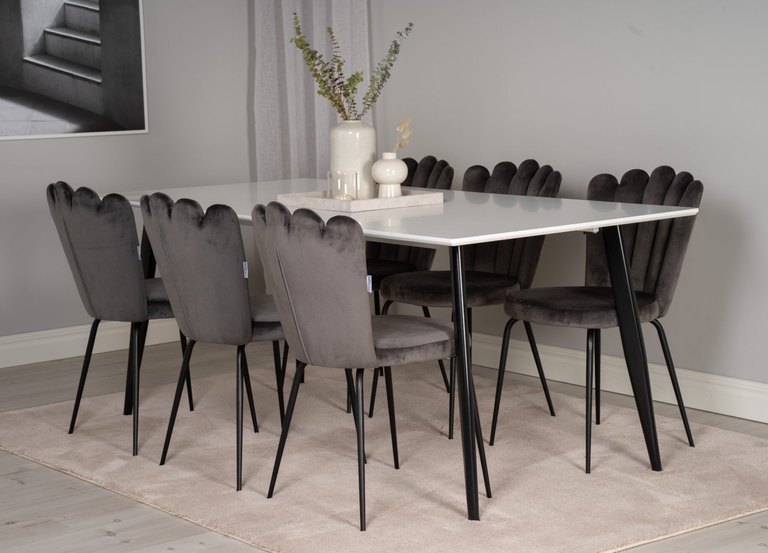 Table à manger rectangulaire Polar blanc mise en scène dans une salle à manger