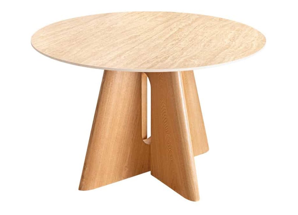 Table à manger ronde Ovélis 120 cm en céramique travertin et placage chêne sur fond blanc