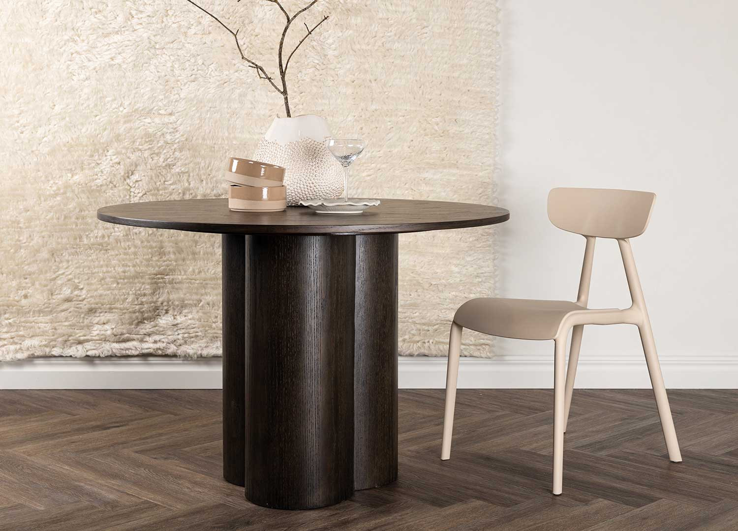 Table ronde en bois 110 cm avec pied central
