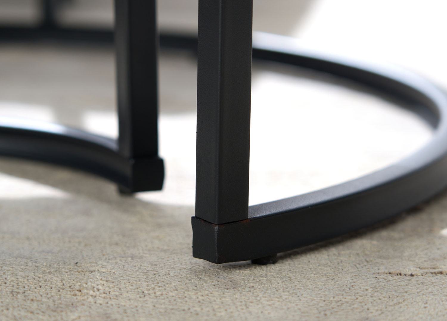 Tables basses gigogne aspect marbre noir et verre