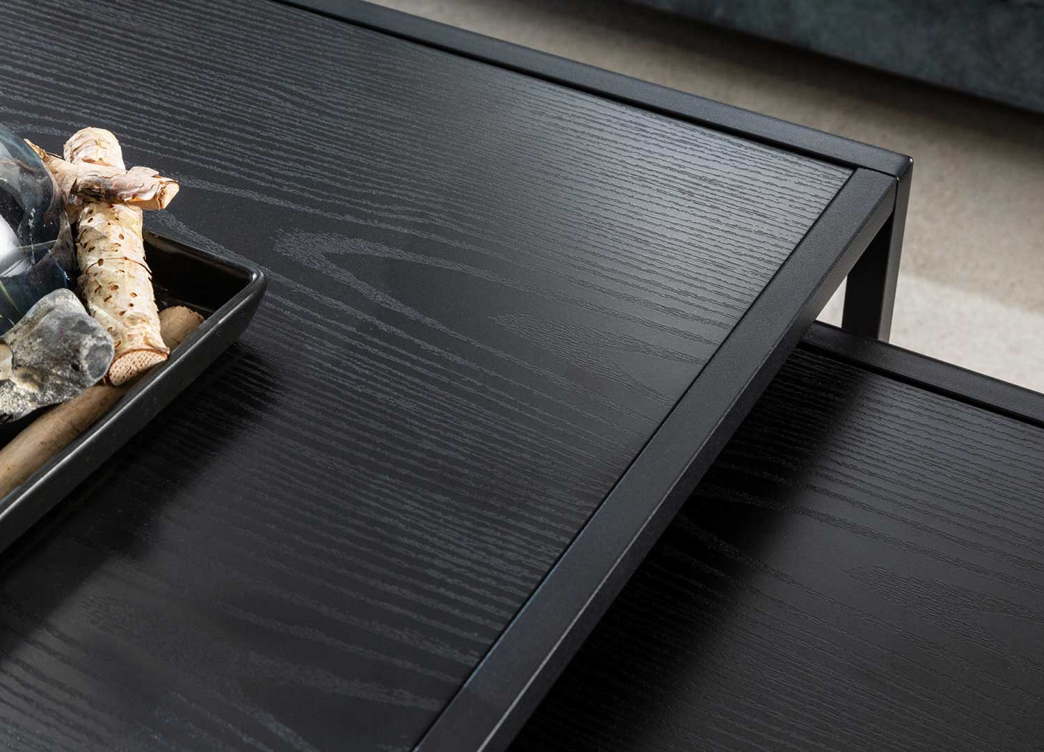 Tables d'appoint carrées frêne foncé et métal