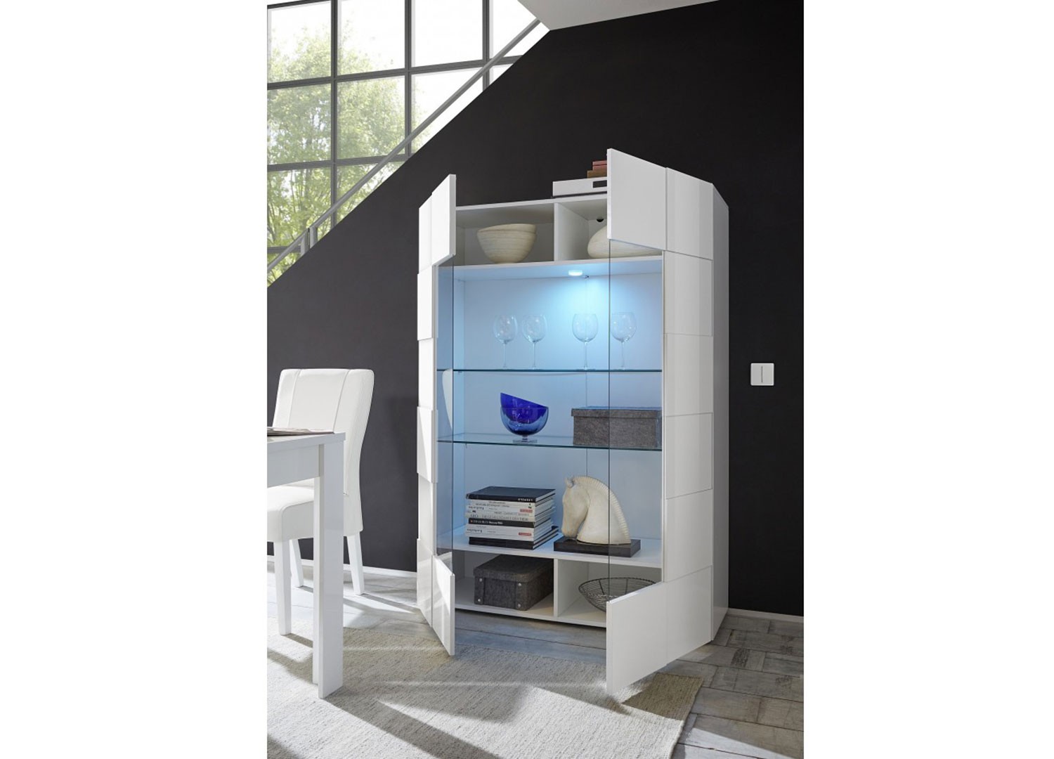 Vitrine design blanc laqué verre et bois 2 portes