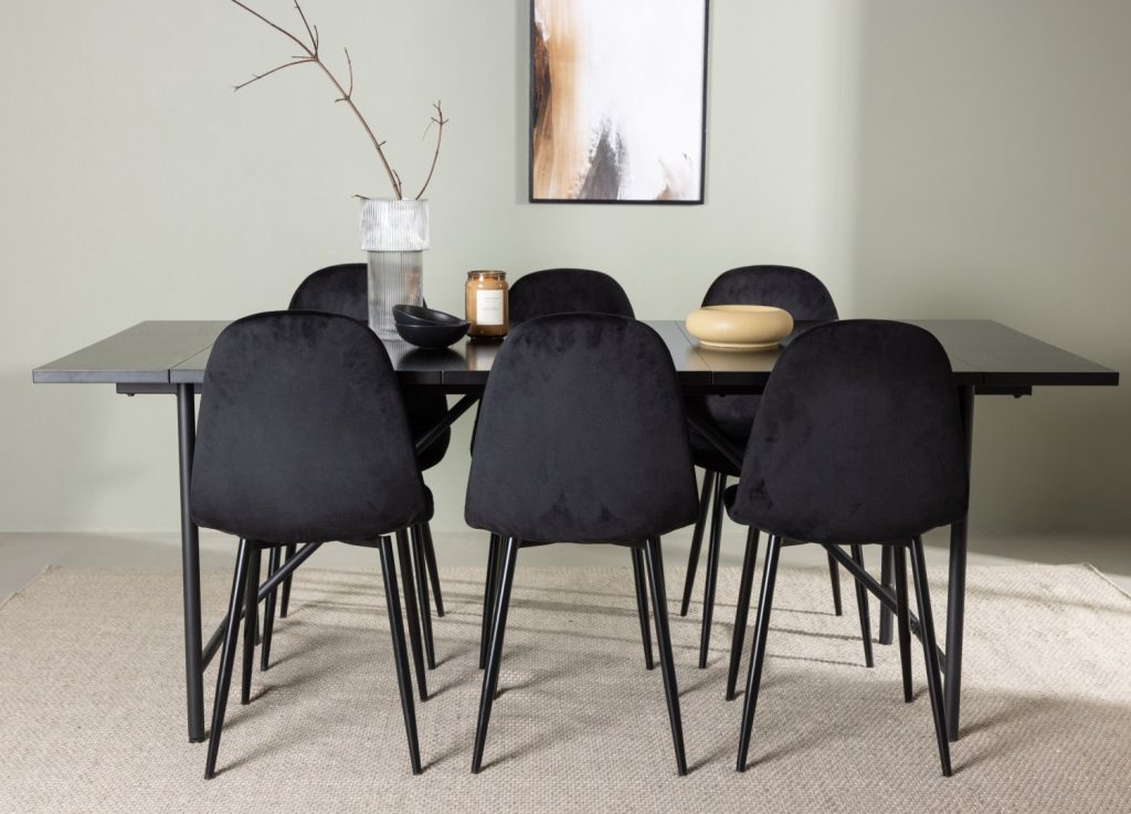 Ensemble table à manger rectangulaire Astrid avec 6 chaises Polar dans une salle à manger