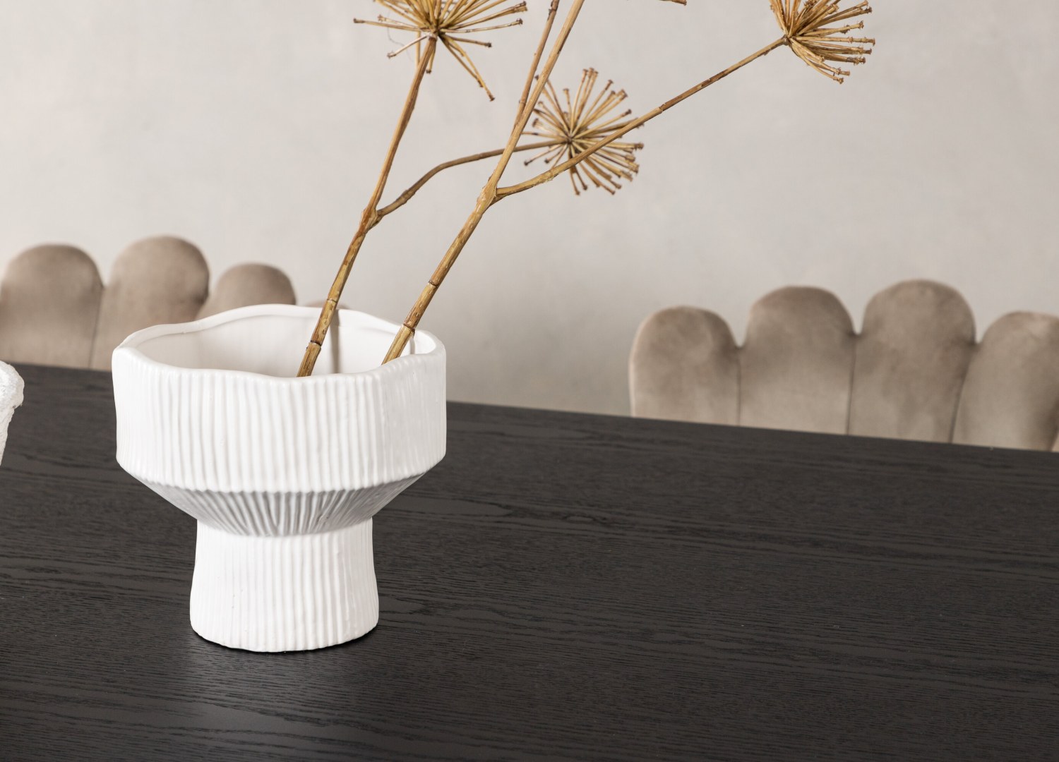 Vue d’ambiance 5 de la table Bootcut avec 6 chaises Limhamn