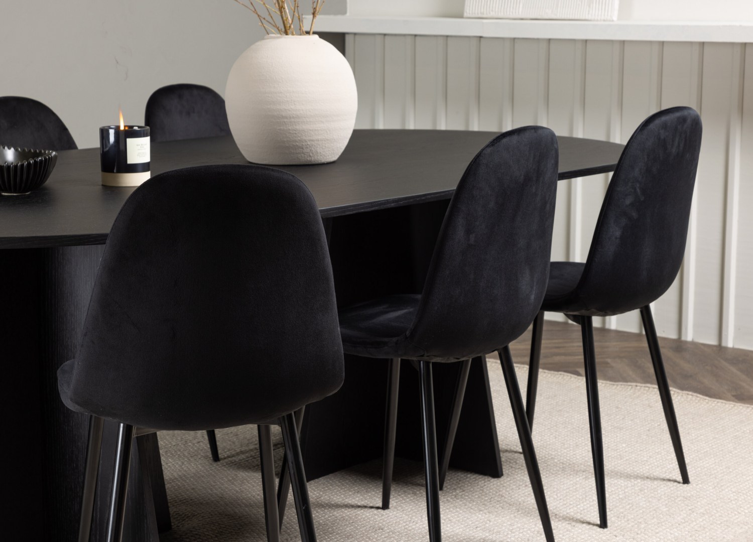 Ensemble repas Bootcut et Polar 6 places en situation dans une salle à manger