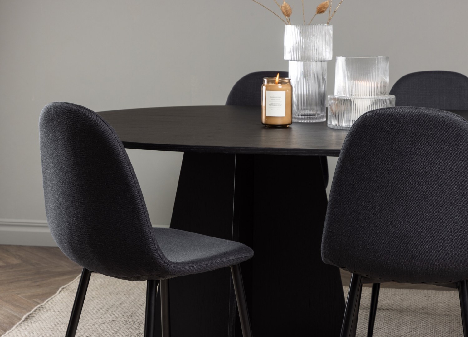 Ensemble repas Bootcut et Polar 6 places en situation dans une salle à manger