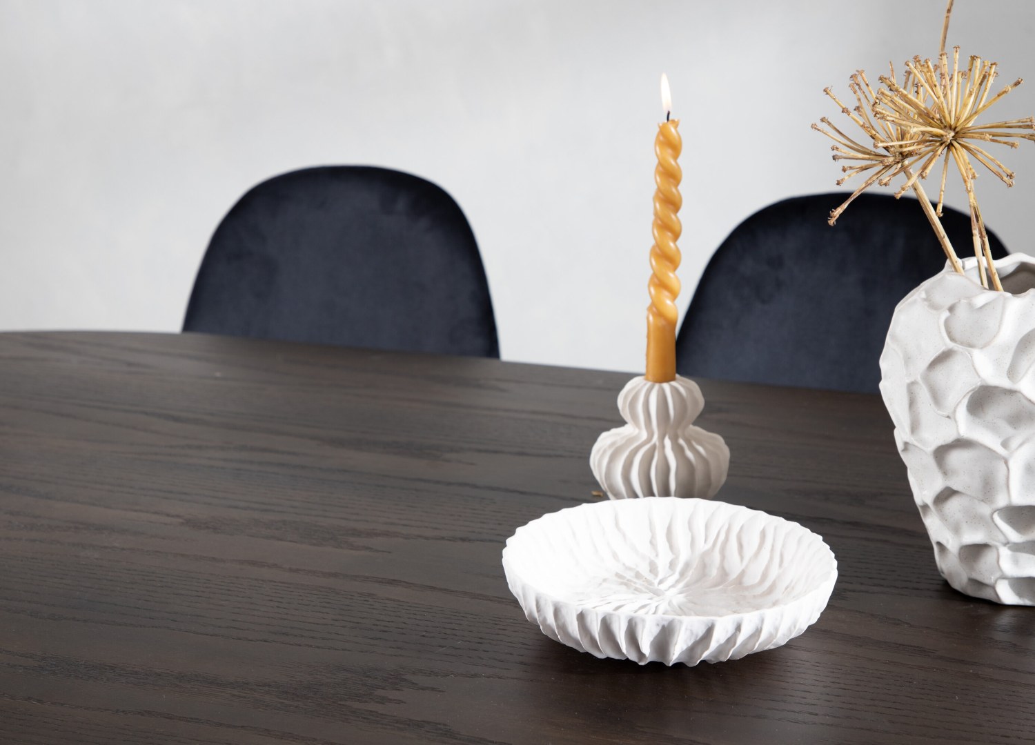 Vue d’ambiance 4 de la table Stone avec 6 chaises Polar