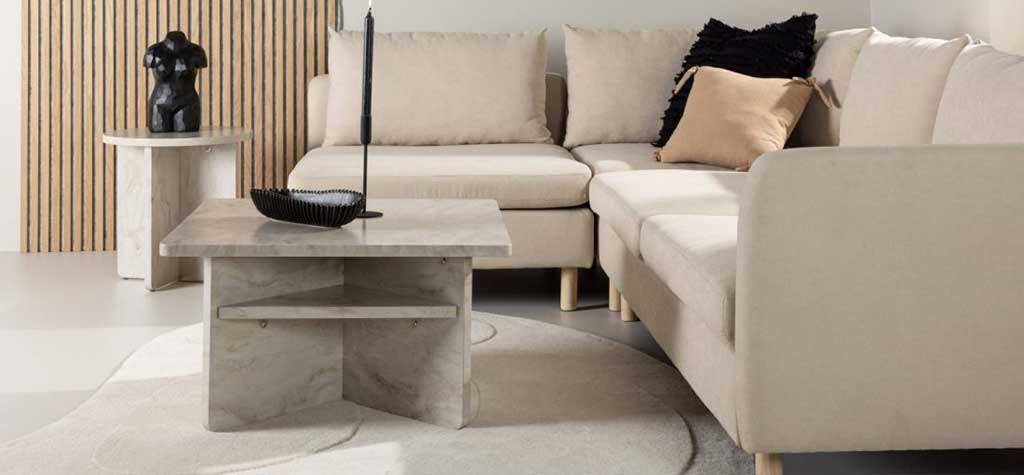 Quelle hauteur de table basse par rapport à un canapé