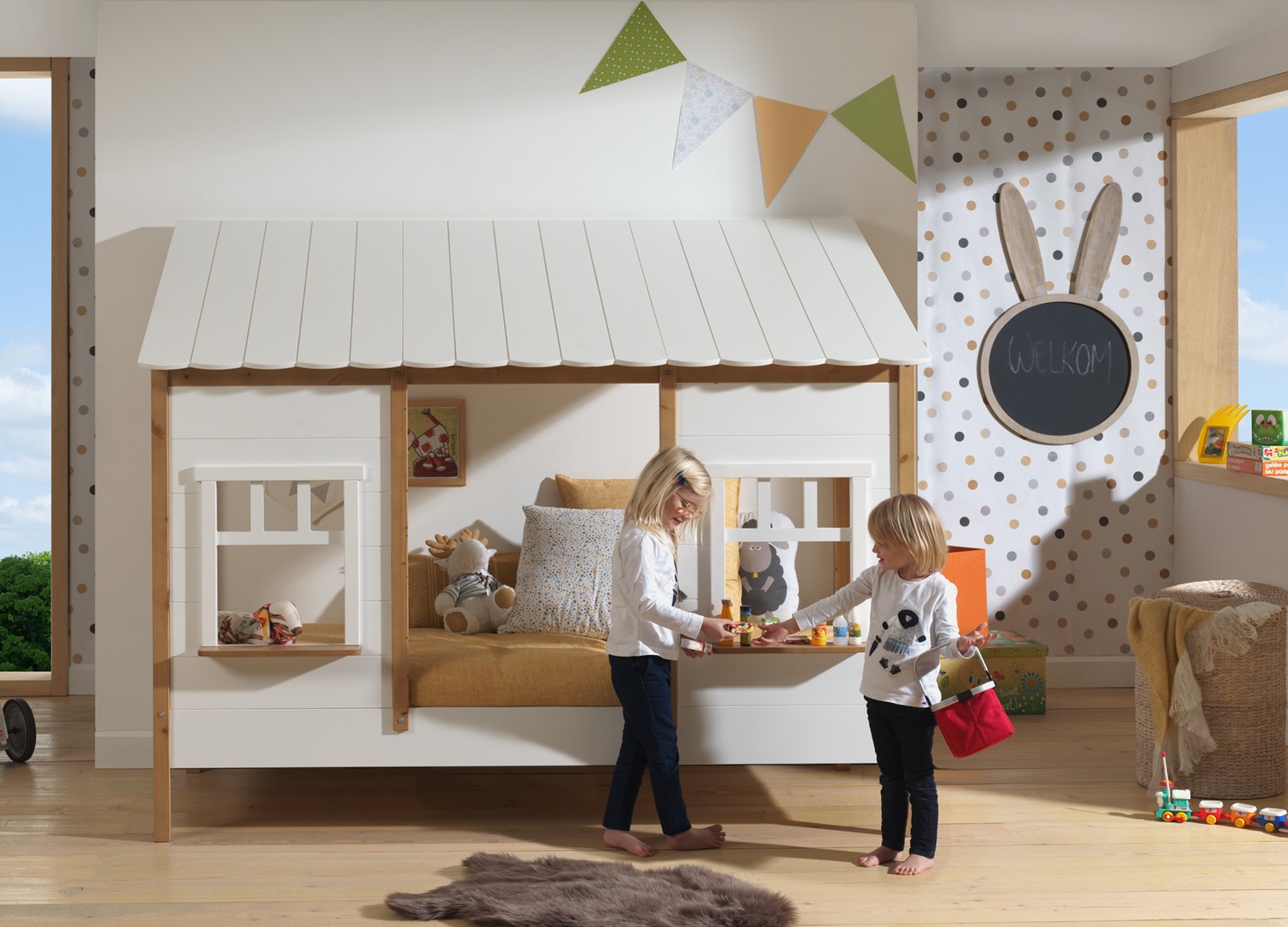 Lit cabane enfant 90x200 blanc et bois Housebed – Image 5