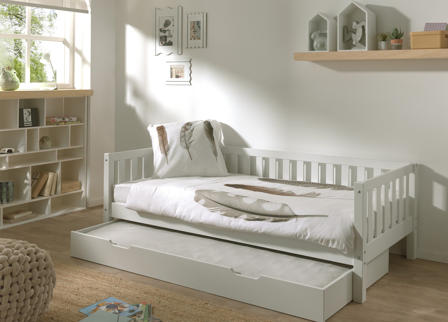 Lit enfant Fritz Pine blanc avec couchage gigogne déployé