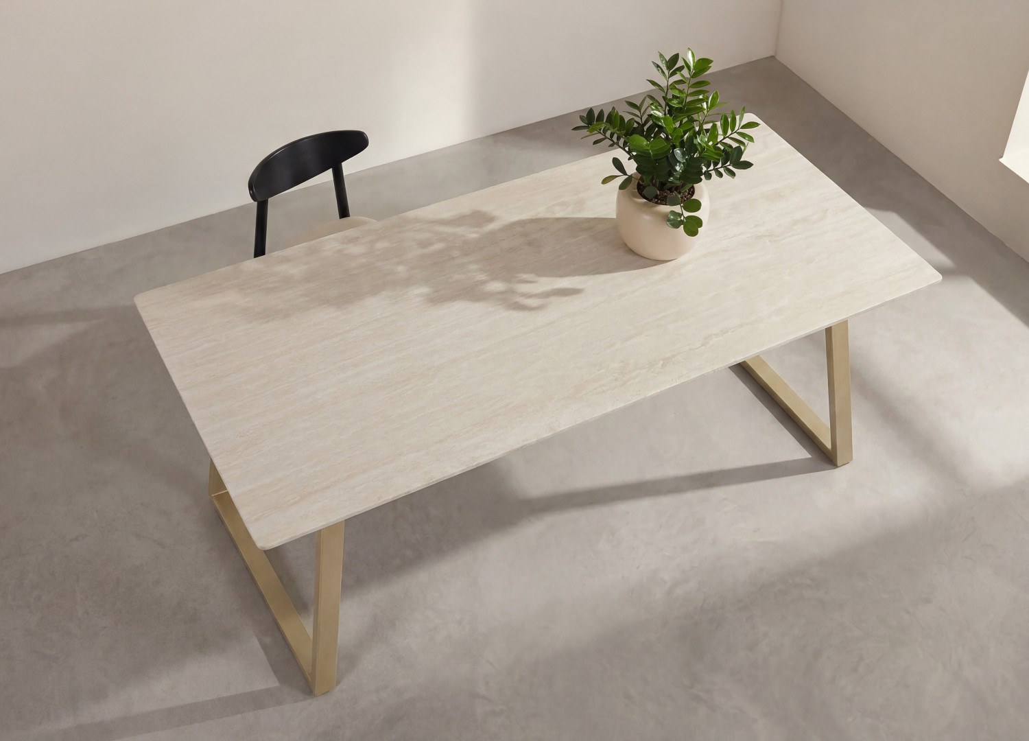 Table à manger rectangulaire Estelle pierre frittée effet marbre beige 200 cm — ambiance 2