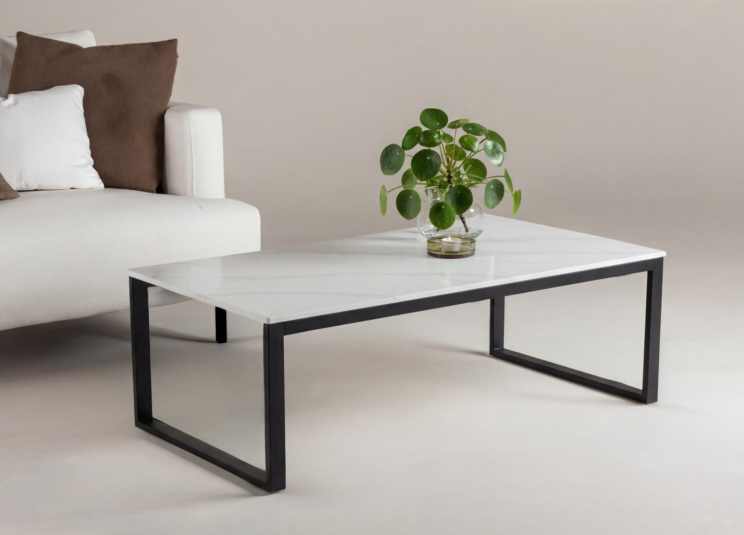 Table basse Estelle pierre frittée effet marbre blanc 120 cm — ambiance 1