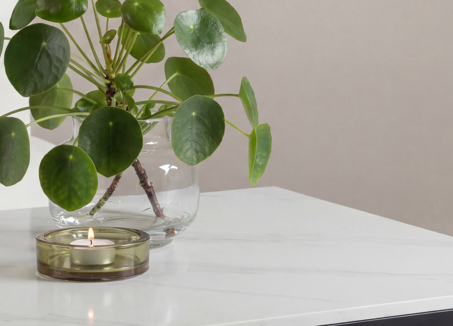 Table basse Estelle pierre frittée effet marbre blanc 120 cm — ambiance 7