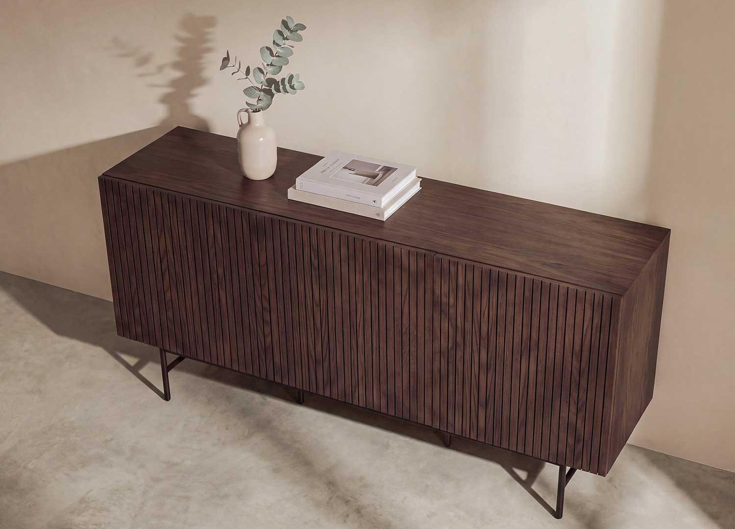 buffet en MDF plaqué pieds acier noir